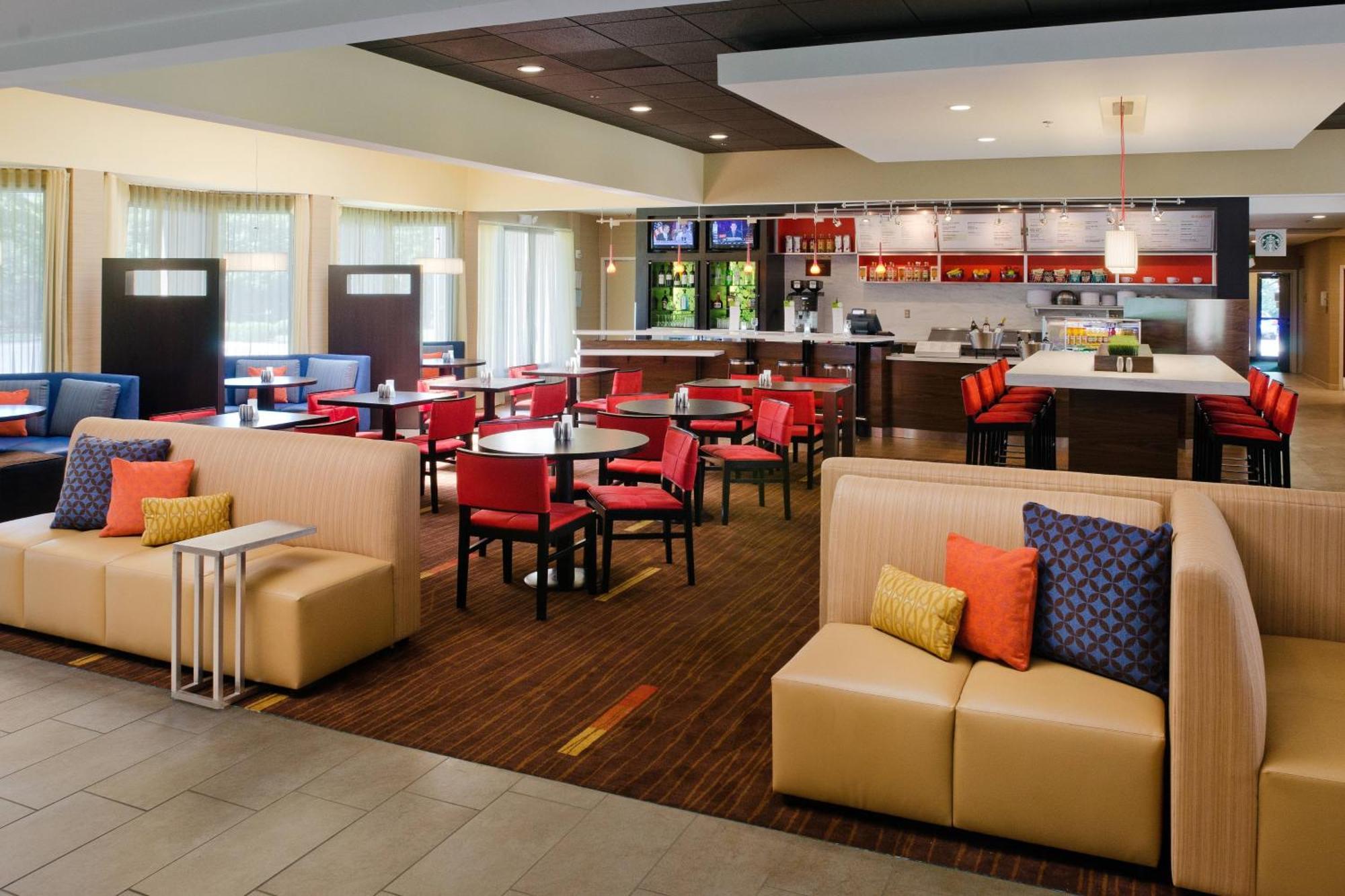 Courtyard By Marriott Huntsville University Drive Экстерьер фото