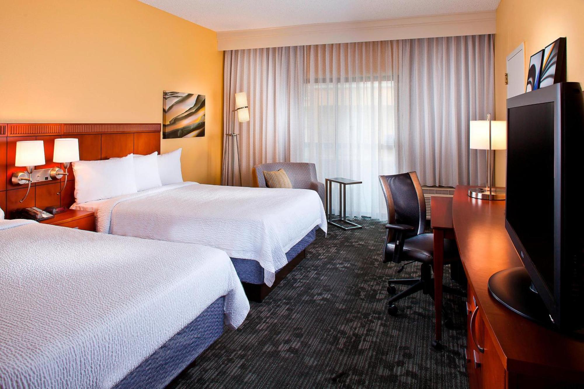 Courtyard By Marriott Huntsville University Drive Экстерьер фото