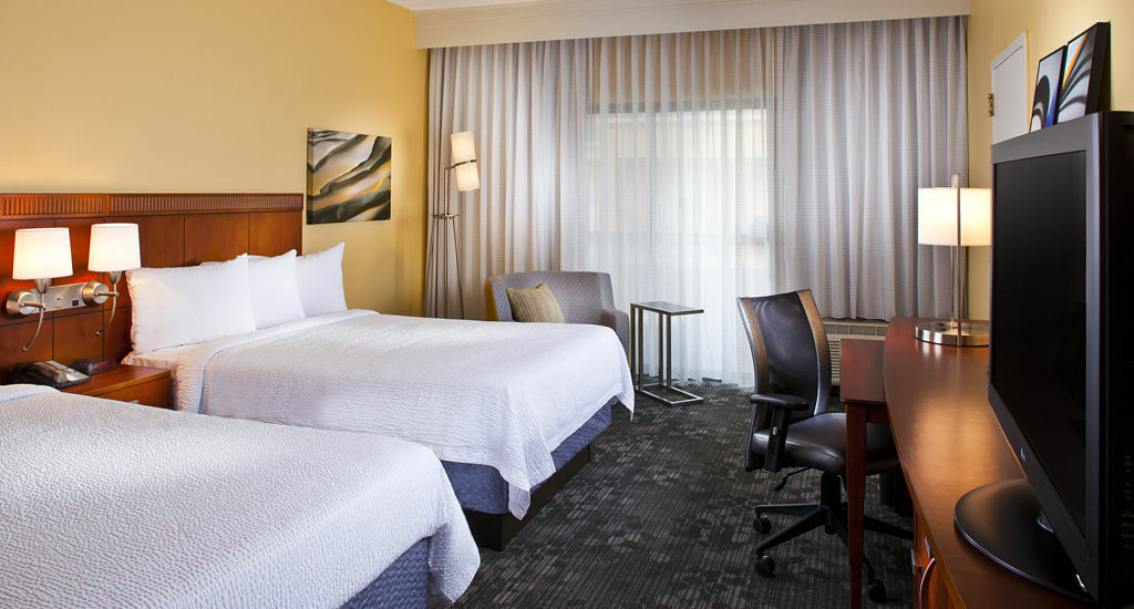 Courtyard By Marriott Huntsville University Drive Экстерьер фото